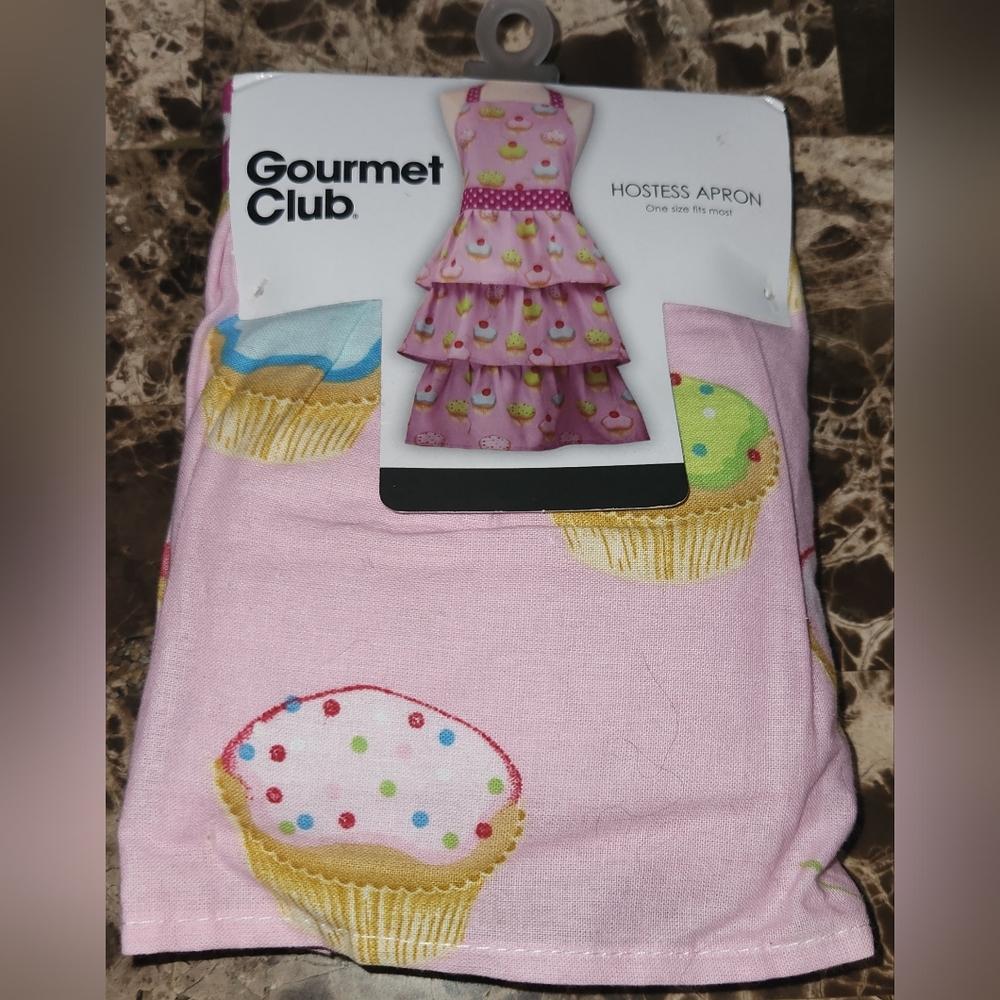 NEW GOURMET CLUB CUPCAKES APRON ABSOLUTELY ADORABLE BRAND NEW - Picture 10 of 13